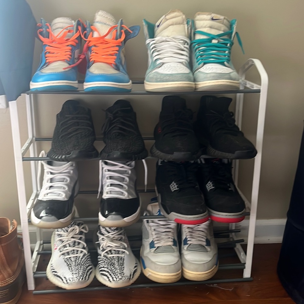 Men’s shoes sizes 10-11